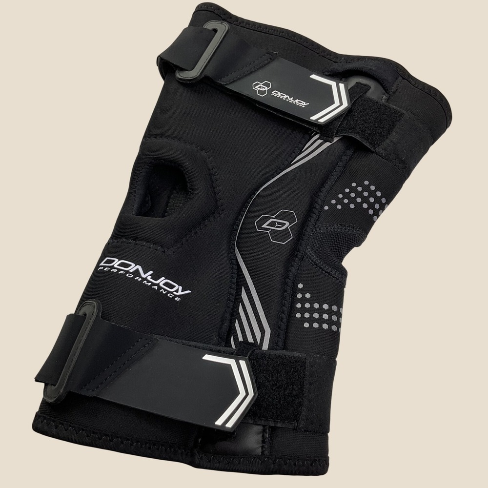 DonJoy Performance Bionic Drytex Knee Sleeve Black Medium Support Brace